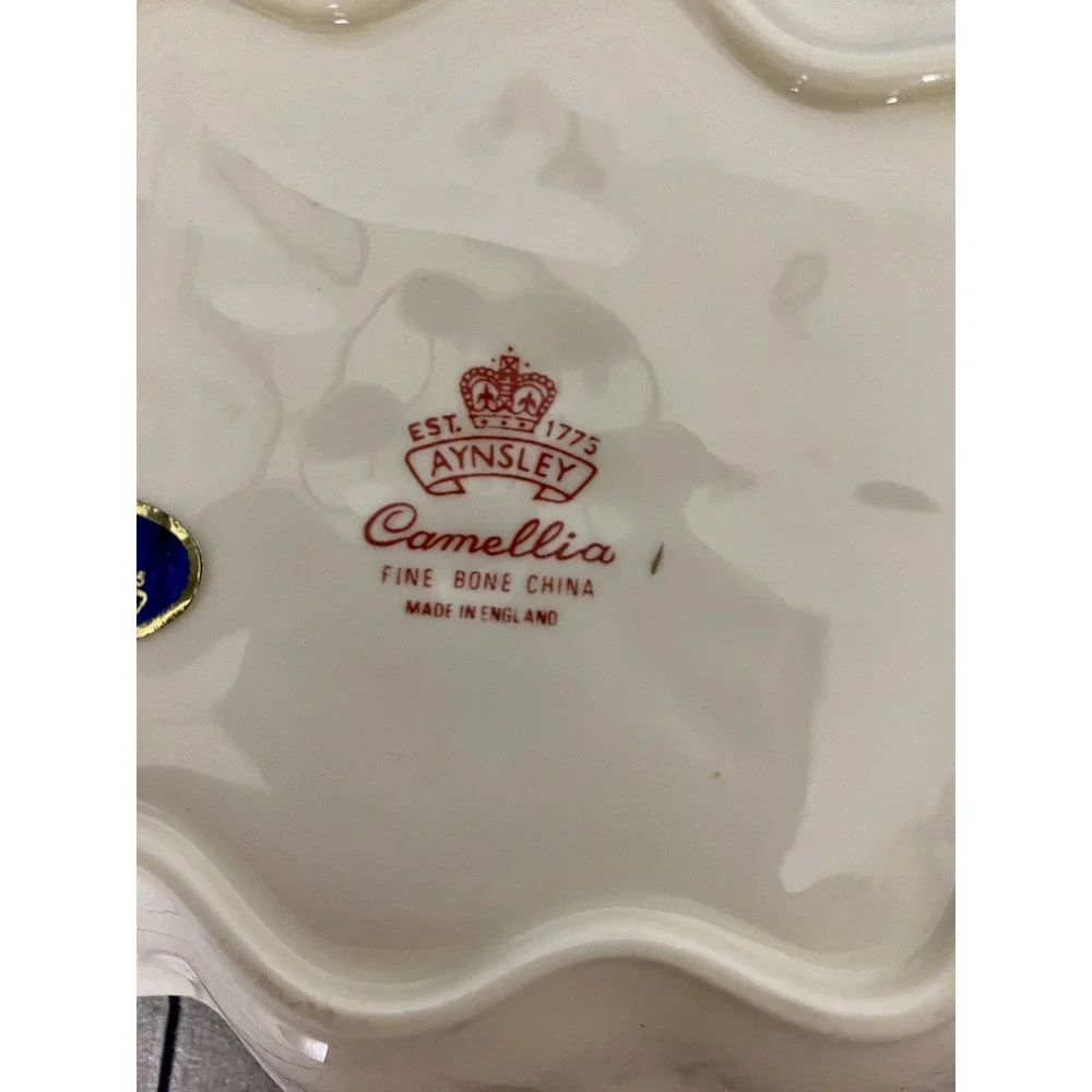Vintage‎ Aynsley Camellia Bone China Oval Scalloped Trinket Dish Gold Trimmed 7
